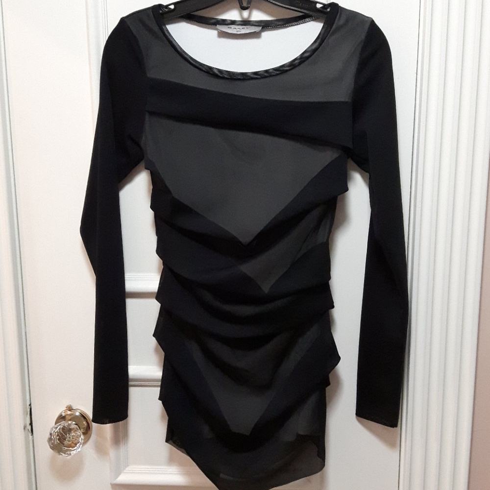 🛍 NWOT black blouse